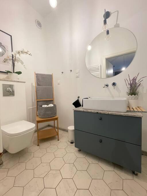 Cute Apartment Perfect For Business And Travel. ワルシャワ エクステリア 写真