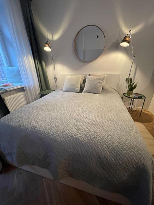 Cute Apartment Perfect For Business And Travel. ワルシャワ エクステリア 写真